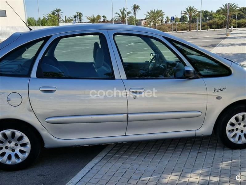 Usado Citroën Xsara Picasso Exclusive 136 CV (100 kW) 2003 Gris / plata Monovolumen