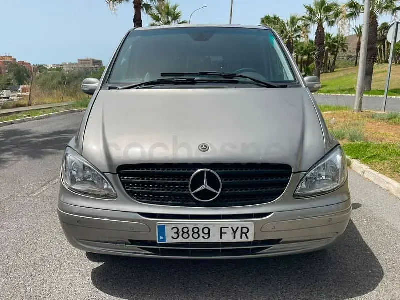 Usado Mercedes Viano 204 CV (150 kW) 2007 Beige Monovolumen