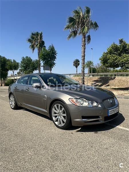 Gris / plata Usado 2008 Jaguar XF Premium Luxury Berlina | 8500 € (Precio justo) - Imagen 1/4