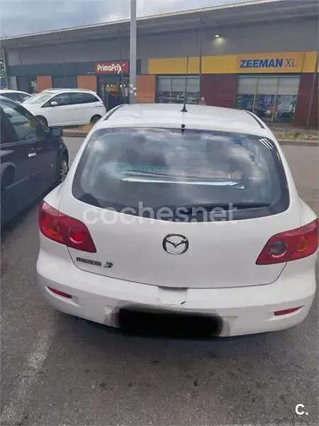 Usado Mazda 3 Active 110 CV (80 kW) 2004 Blanco Berlina