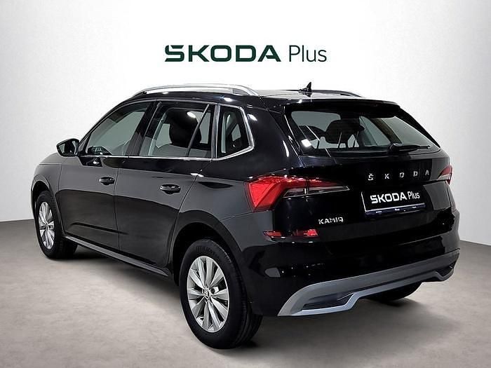 Negro Usado 2021 Skoda Kamiq Ambition SUV | 18.540 € (Un poco caro) - Imagen 1/4