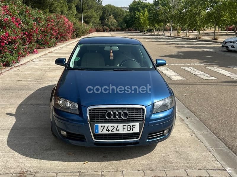 Usado Audi A3 Ambition 115 CV (84 kW) 2006 Azul Berlina