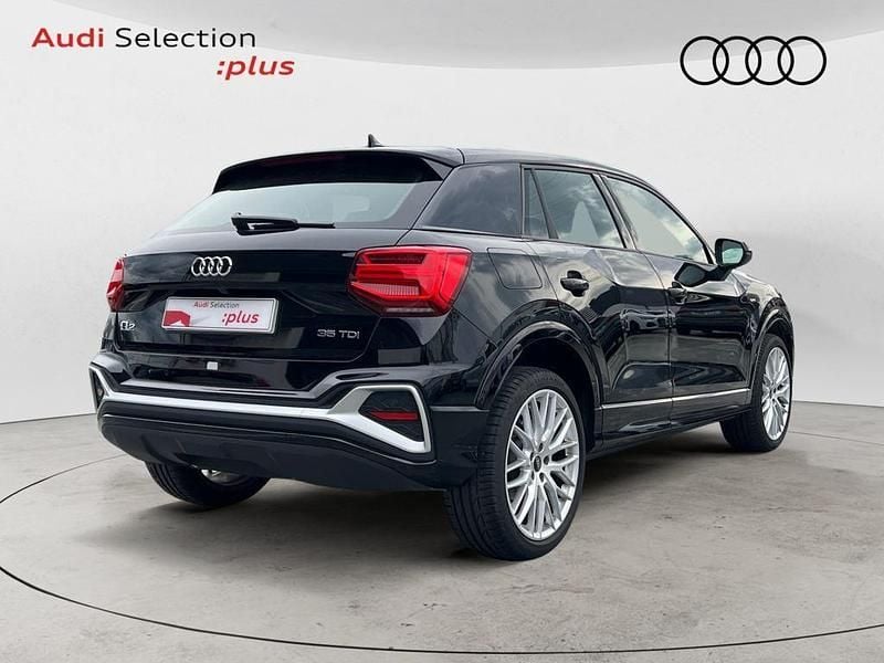 Usado Audi Q2 Black Edition 150 CV (110 kW) 2025 Otro SUV