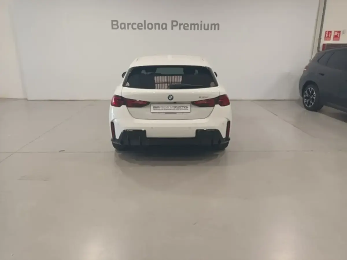Usado BMW 120 Comfort Edition 163 CV (119 kW) 2025 Blanco Utilitario