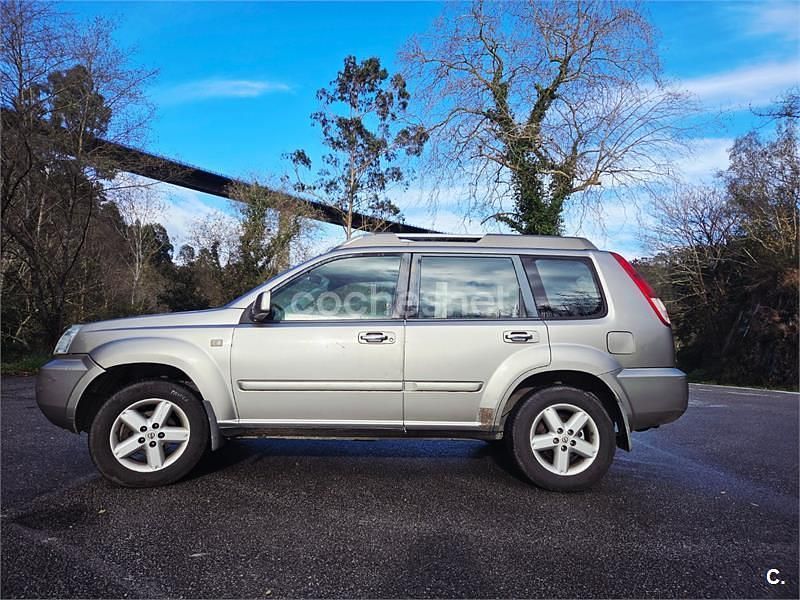 Gris / plata Usado 2005 Nissan X-Trail SUV | 6500 € (Precio justo) - Imagen 1/4