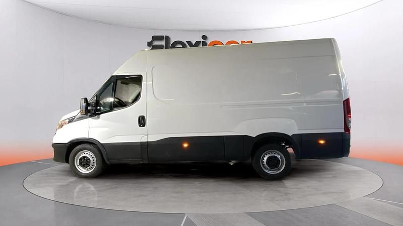 Usado Iveco Daily 156 CV (114 kW) 2023 Blanco Berlina
