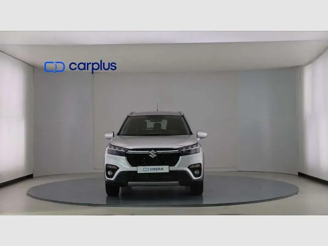 Usado Suzuki SX4 S-Cross 129 CV (94 kW) 2024 Plateado SUV