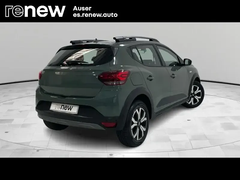 Usado Dacia Sandero Expression 110 CV (80 kW) 2023 Verde Berlina