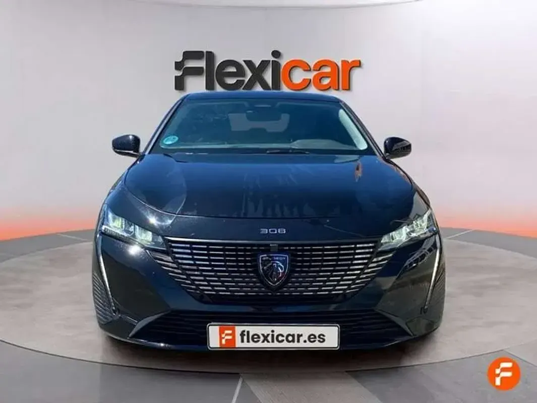 Usado Peugeot 308 Allure 131 CV (96 kW) 2024 Negro Utilitario