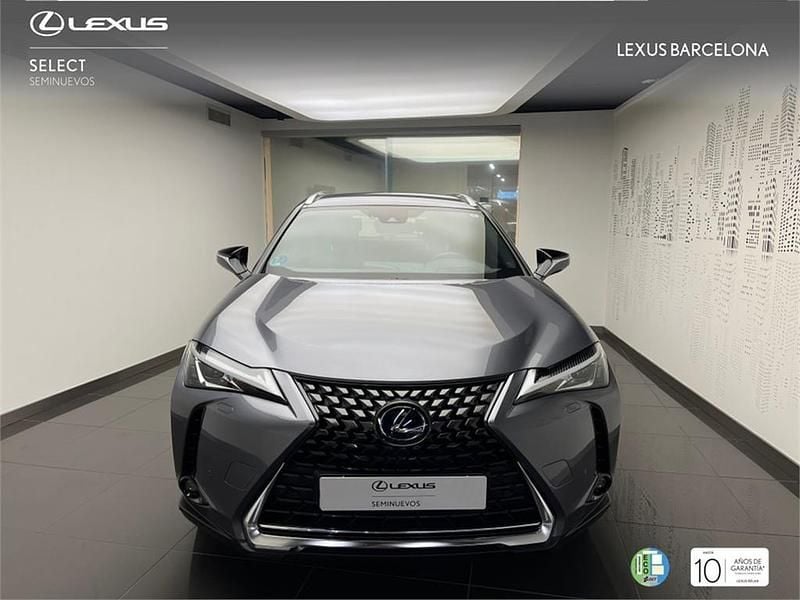 Usado Lexus UX 184 CV (135 kW) 2021 Gris SUV