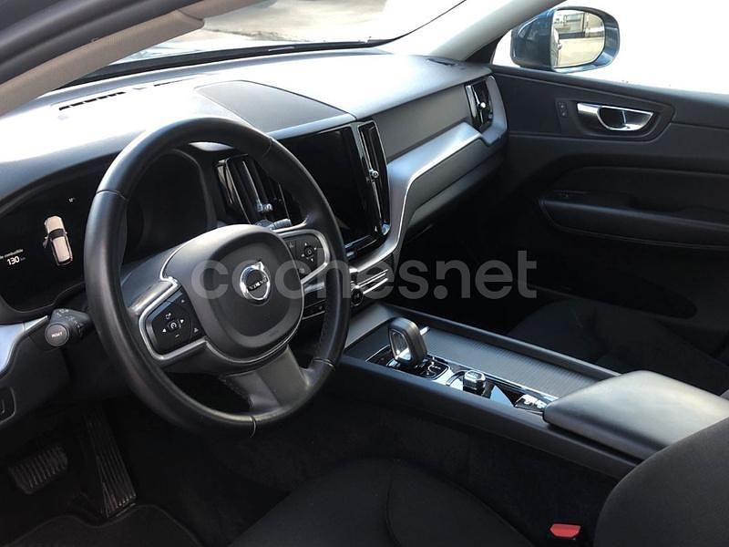 Usado Volvo XC60 Momentum 197 CV (144 kW) 2021 Azul SUV
