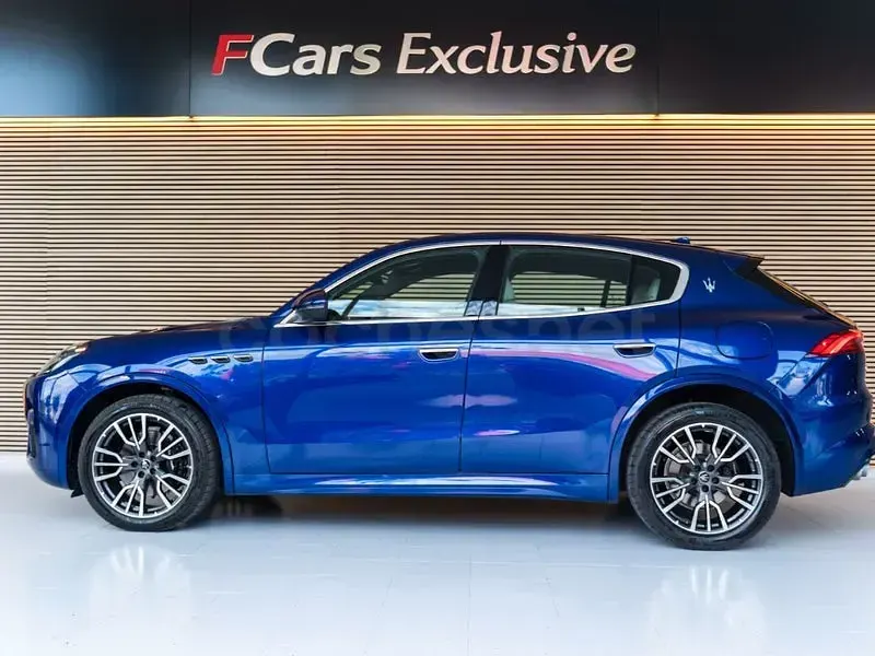 Usado Maserati Grecale GT 300 CV (220 kW) 2024 Azul SUV
