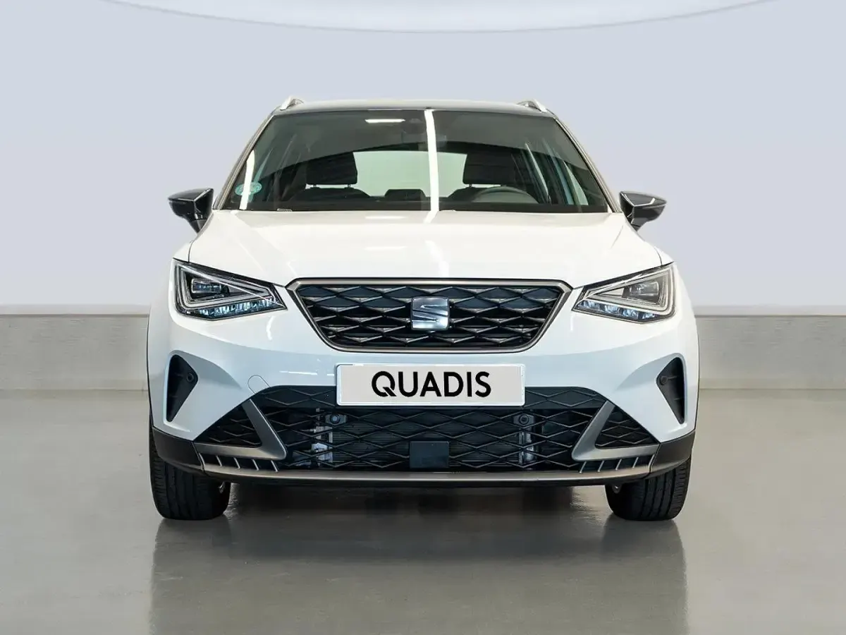 Usado Seat Arona FR 116 CV (85 kW) 2024 Blanco SUV