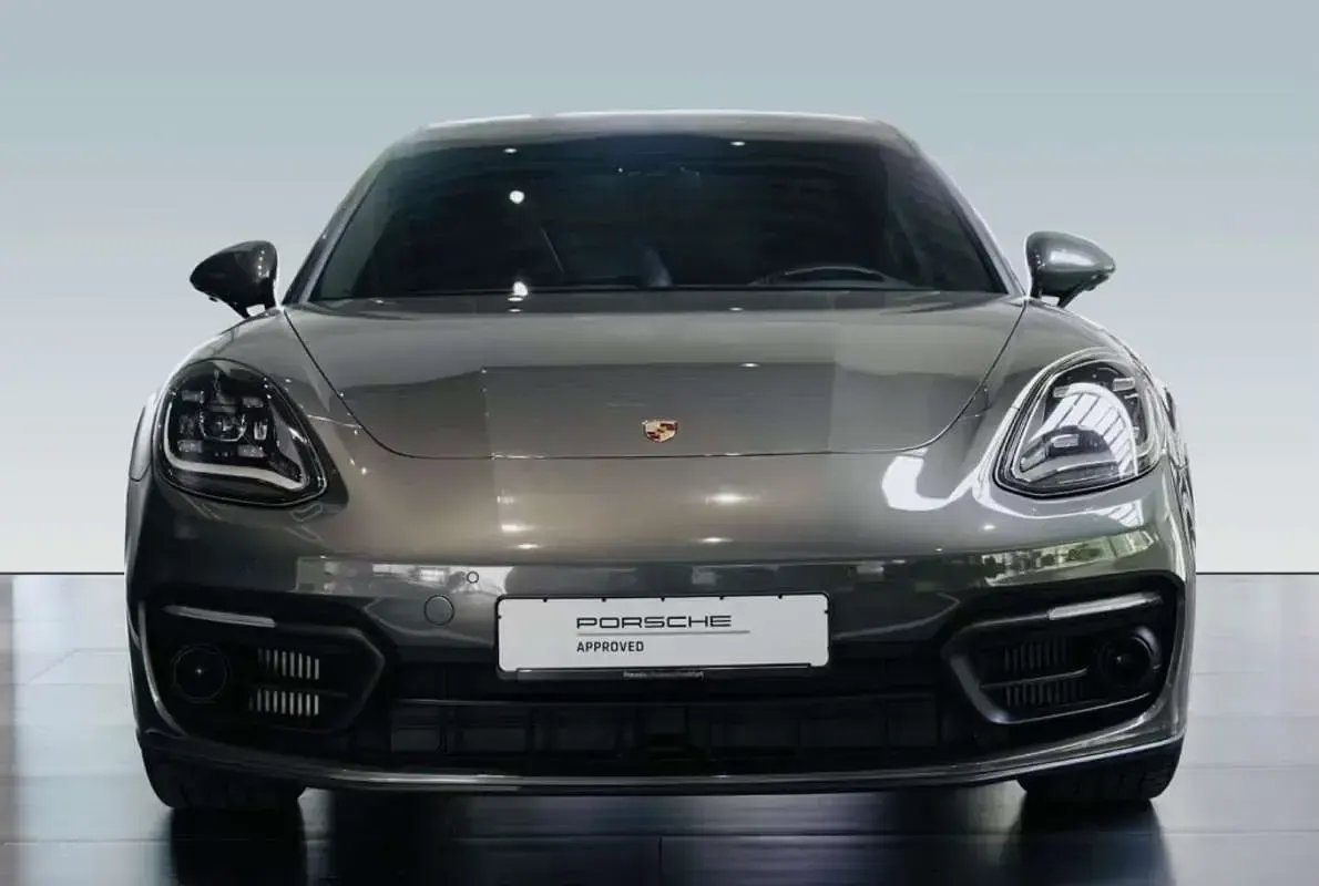 Usado Porsche Panamera 4 E-Hybrid Platinum Edition 462 CV (339 kW) 2023 Verde Utilitario