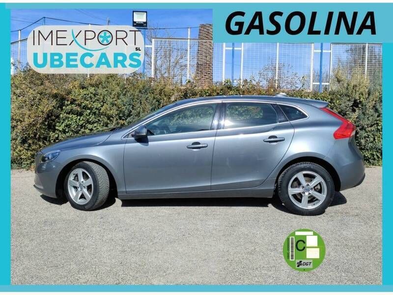 Gris / plata Usado 2015 Volvo V40 Momentum Familiar | 11.900 € - Imagen 1/4