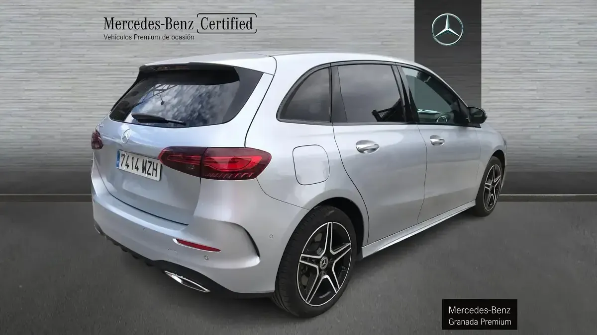 Usado Mercedes B250 163 CV (119 kW) 2025 Gris Utilitario