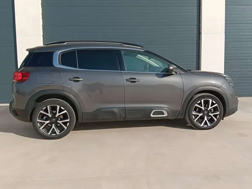 Usado Citroën C5 Aircross Shine 177 CV (130 kW) 2020 Gris SUV