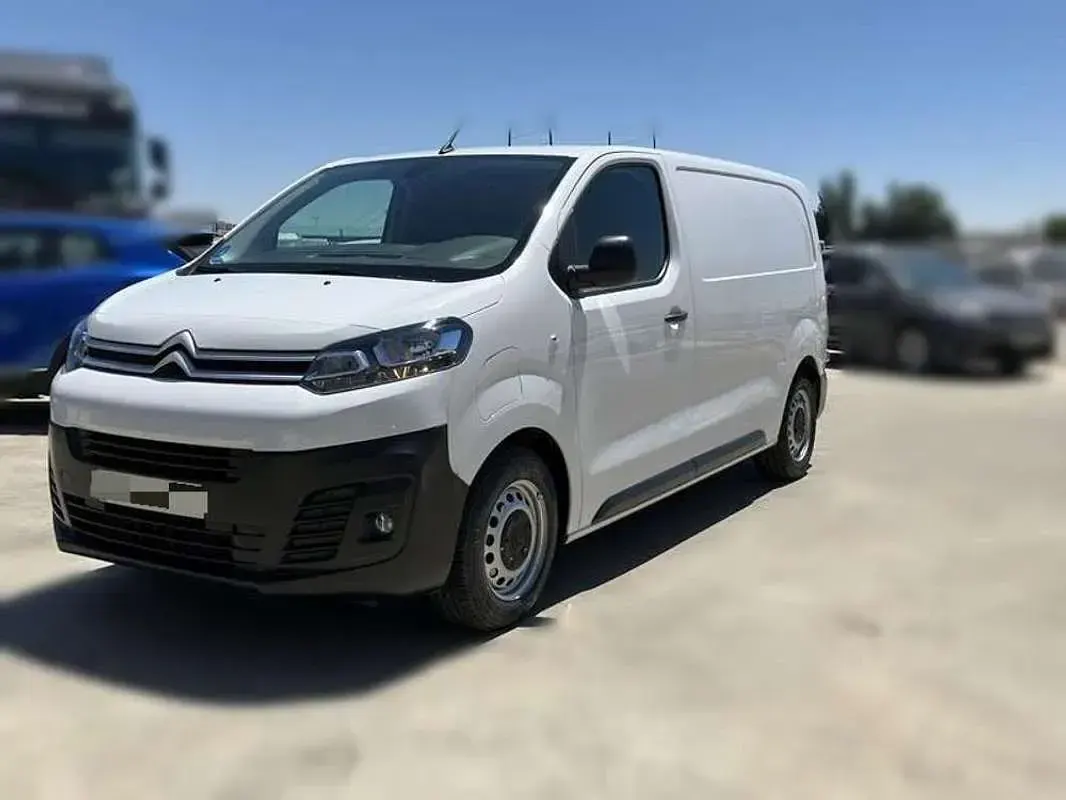 Usado Citroën Jumpy 100 kW (136 CV) 2022 Blanco Monovolumen
