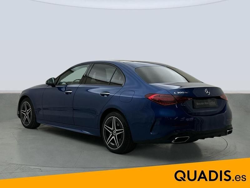 Usado Mercedes C300e 313 CV (230 kW) 2025 Azul Berlina