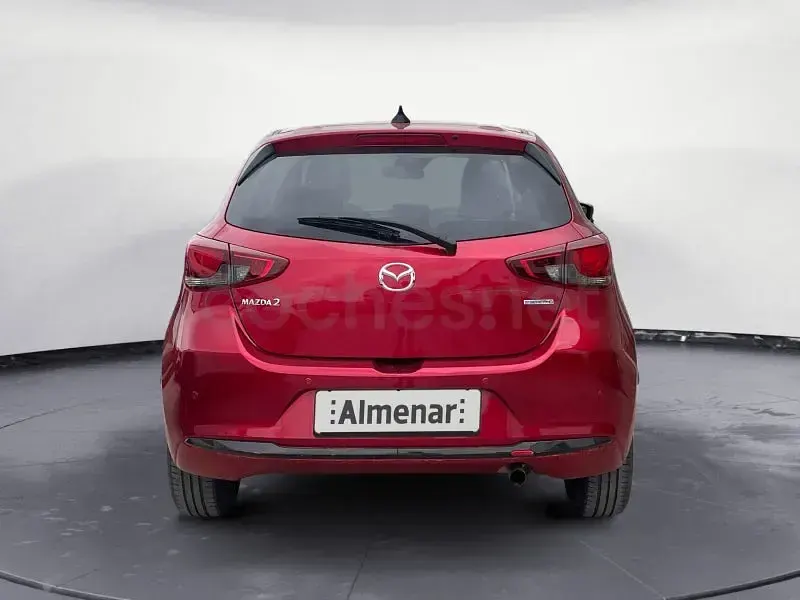 Usado Mazda 2 Homura-Line 90 CV (66 kW) 2024 Rojo Utilitario