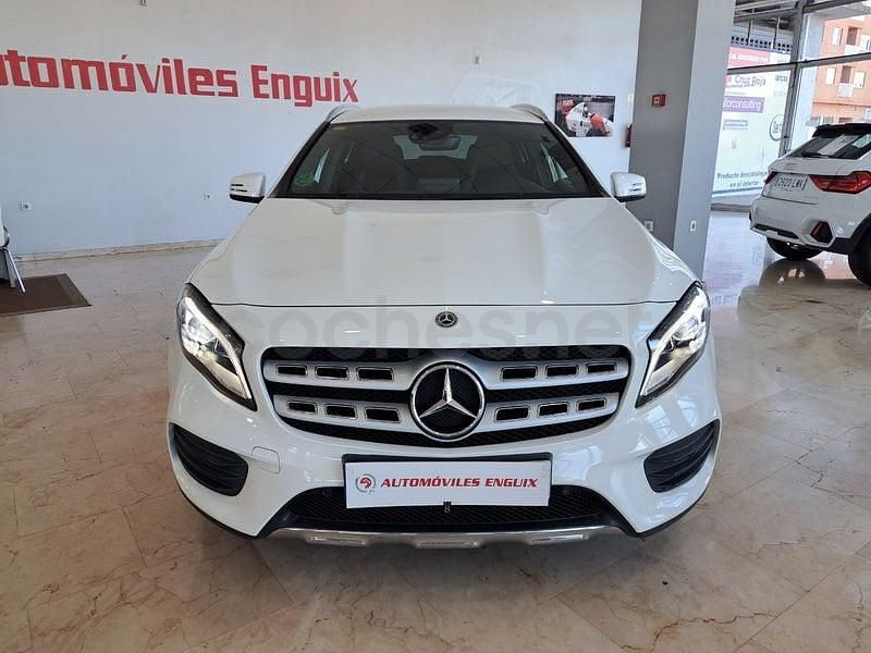 Usado Mercedes GLA180 122 CV (89 kW) 2019 Blanco SUV