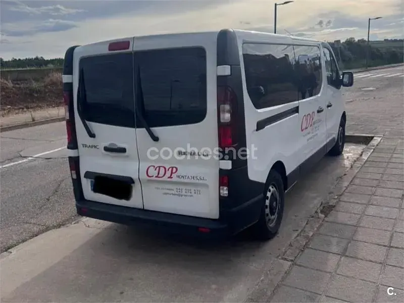 Usado Renault Trafic LIMITED 120 CV (88 kW) 2019 Blanco Monovolumen