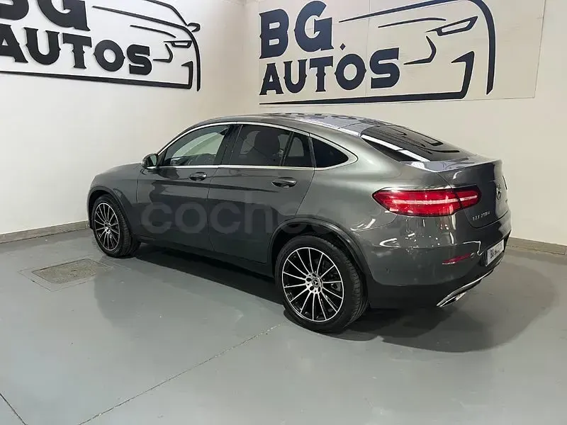 Usado Mercedes GLC250 204 CV (150 kW) 2017 Gris / plata SUV