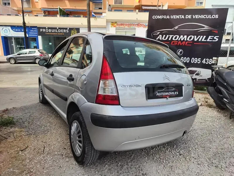 Usado Citroën C3 70 CV (51 kW) 2007 Gris / plata Berlina