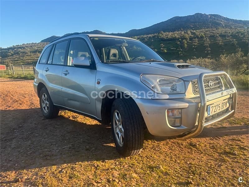 Usado Toyota RAV4 Luna 116 CV (85 kW) 2001 Gris / plata SUV