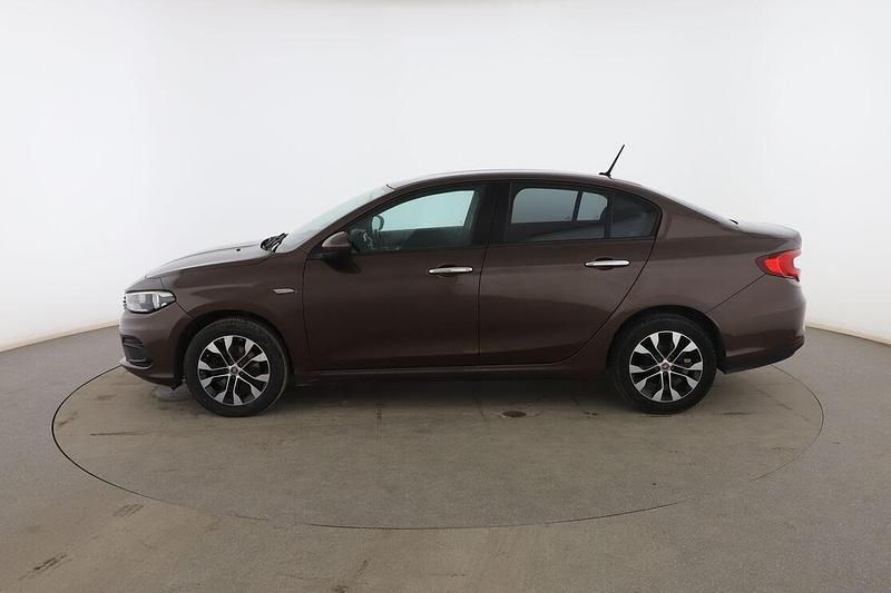 Usado Fiat Tipo Easy 95 CV (69 kW) 2016 Marrón Berlina