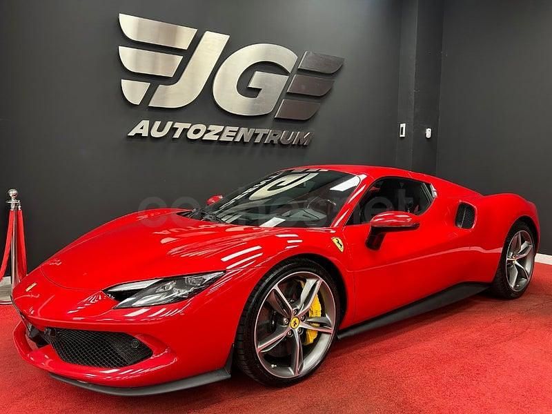 Usado Ferrari 296 830 CV (610 kW) 2025 Rojo Coupe