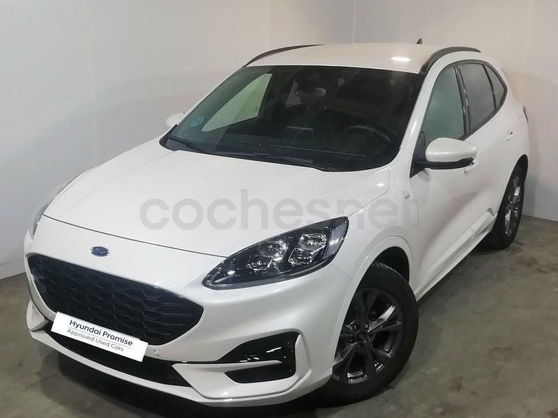 Usado Ford Kuga ST-Line 150 CV (110 kW) 2021 Blanco SUV