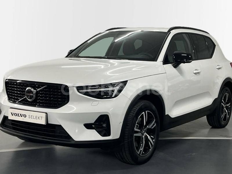 Usado Volvo XC40 Plus 163 CV (119 kW) 2025 Blanco SUV