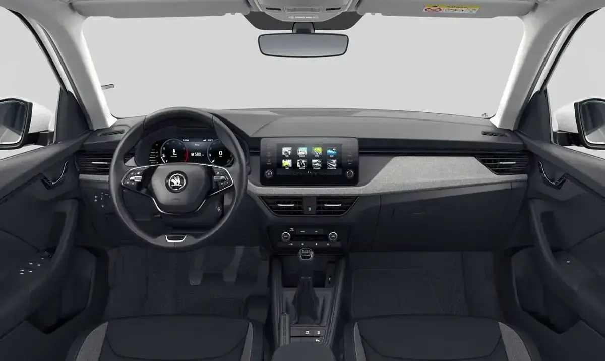 Nuevo Skoda Scala 115 CV (84 kW) 2025 Gris Utilitario