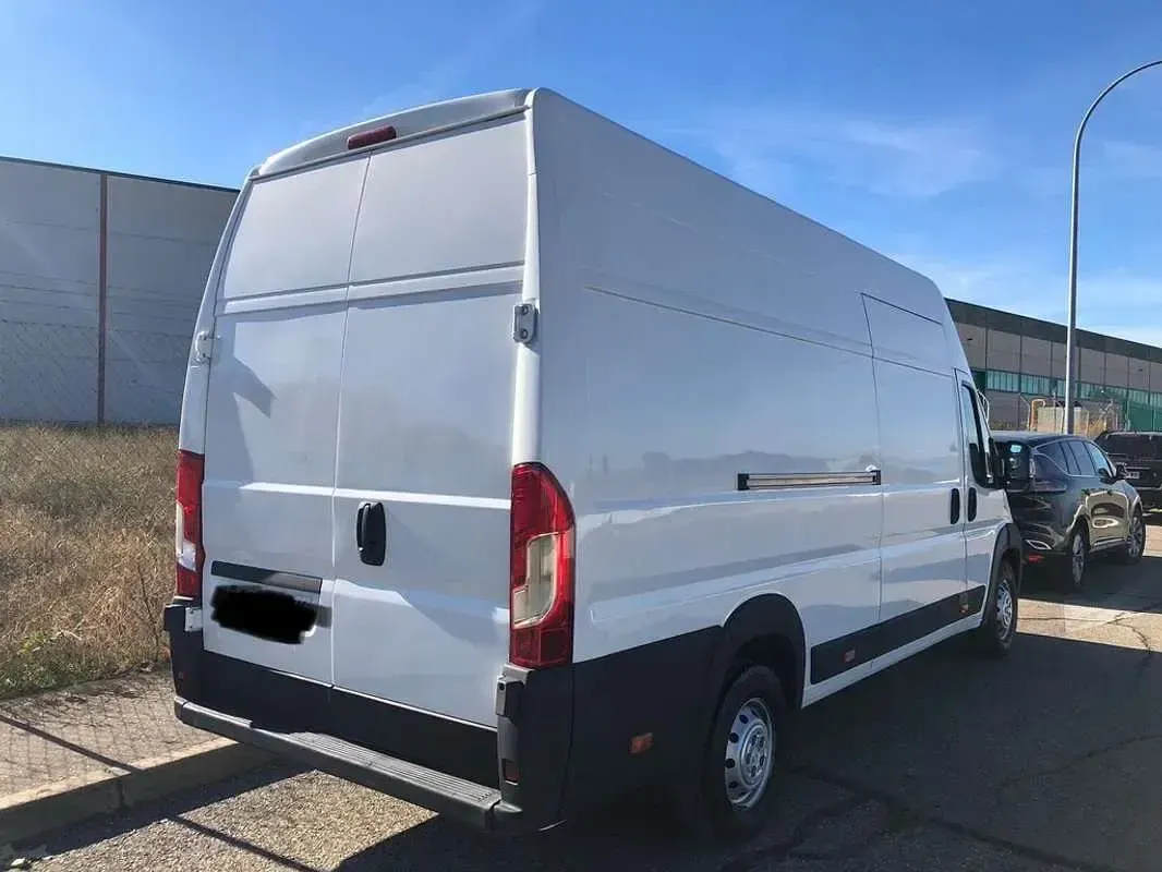 Usado Peugeot Boxer 129 CV (94 kW) 2018 Blanco Van