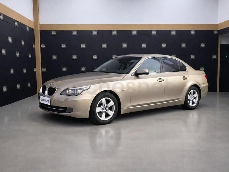 Usado BMW 520 177 CV (130 kW) 2009 Beige Berlina
