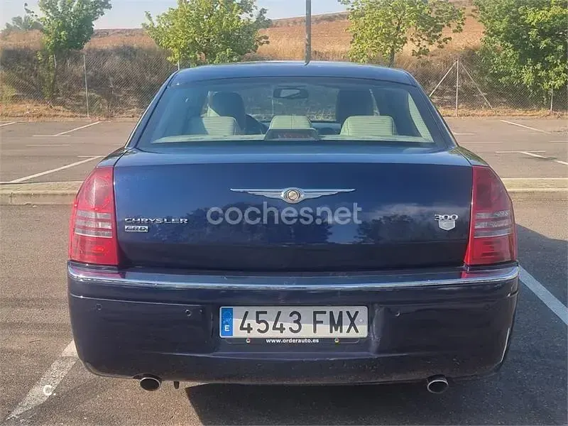 Usado Chrysler 300C 218 CV (160 kW) 2007 Negro Berlina
