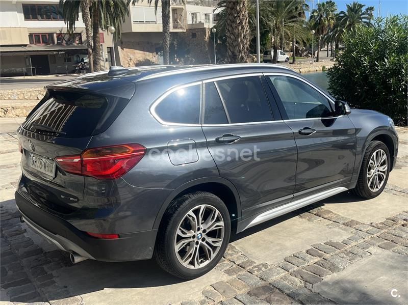 Usado BMW X1 150 CV (110 kW) 2018 Gris / plata SUV