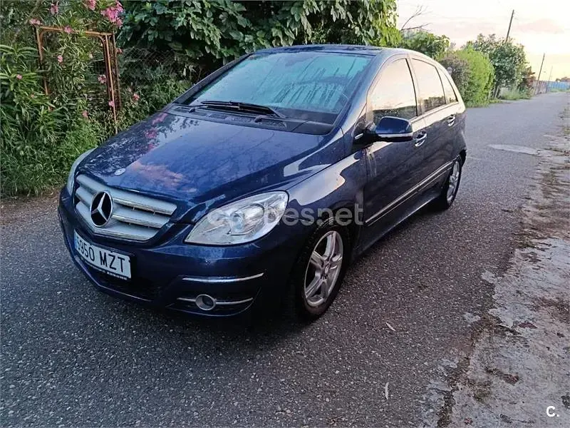 Usado Mercedes B170 116 CV (85 kW) 2009 Azul Monovolumen