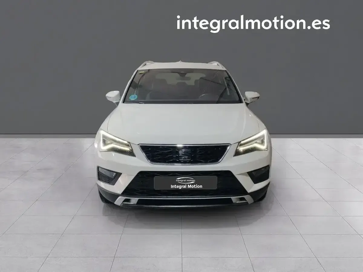 Usado Seat Ateca 4Drive 190 CV (139 kW) 2016 Blanco SUV