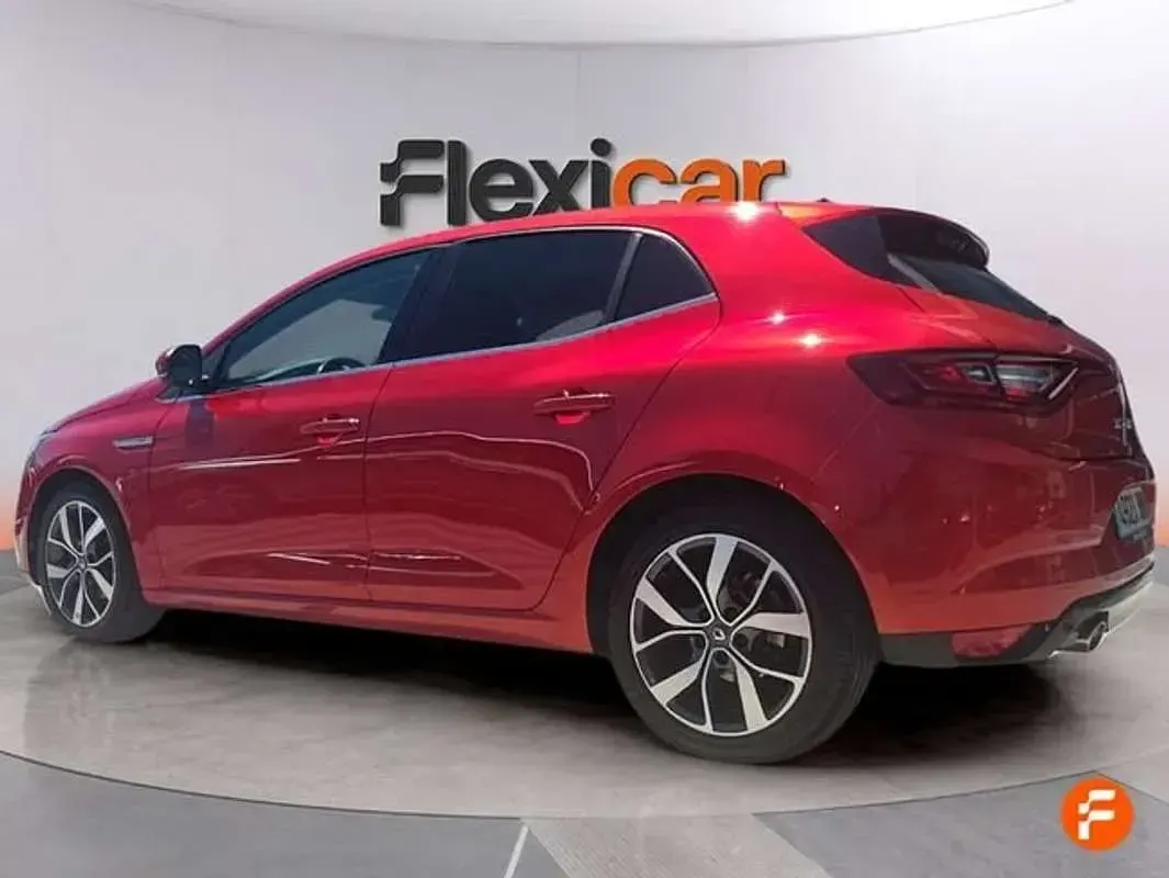 Usado Renault Mégane IV Bose Edition 110 CV (80 kW) 2016 Rojo Utilitario