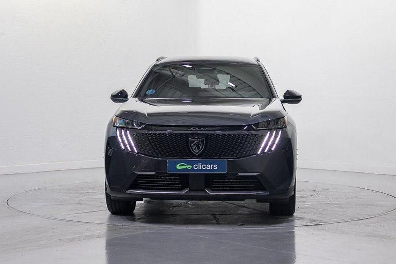 Usado Peugeot 5008 Allure 136 CV (100 kW) 2025 Gris SUV