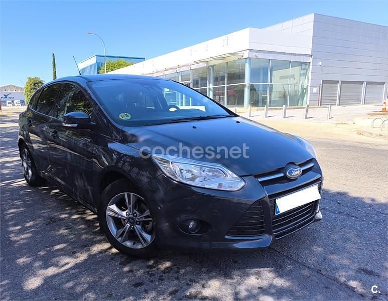 Negro Usado 2014 Ford Focus Berlina | 9250 € (Precio justo) - Imagen 1/4