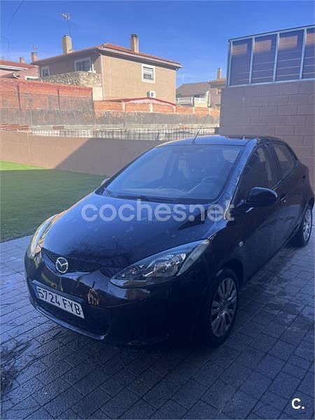 Usado Mazda 2 Active 75 CV (55 kW) 2007 Negro Utilitario