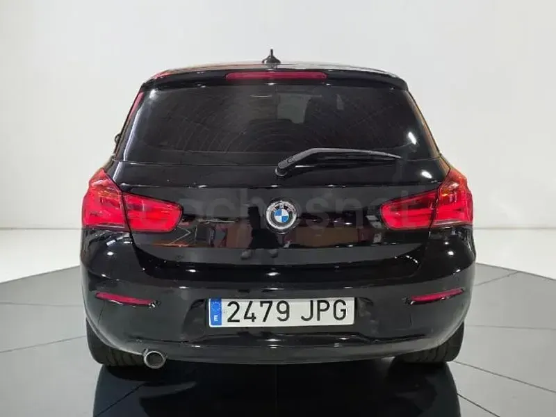 Usado BMW 116 Sport Line 116 CV (85 kW) 2016 Negro Utilitario