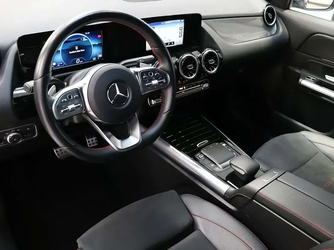 Usado Mercedes GLA200 150 CV (110 kW) 2022 Gris SUV
