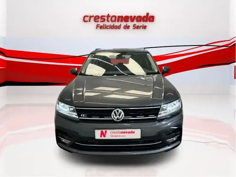 Usado VW Tiguan R-line 150 CV (110 kW) 2019 Gris SUV
