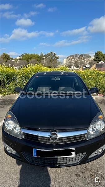 Usado Opel Astra GTC Enjoy 115 CV (84 kW) 2009 Negro Berlina