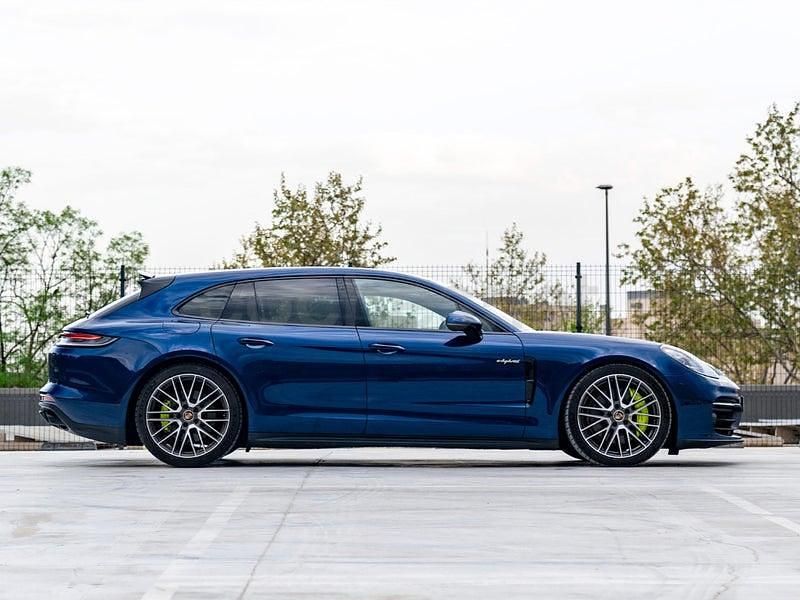 Usado Porsche Panamera Sport Turismo 462 CV (339 kW) 2022 Azul Familiar