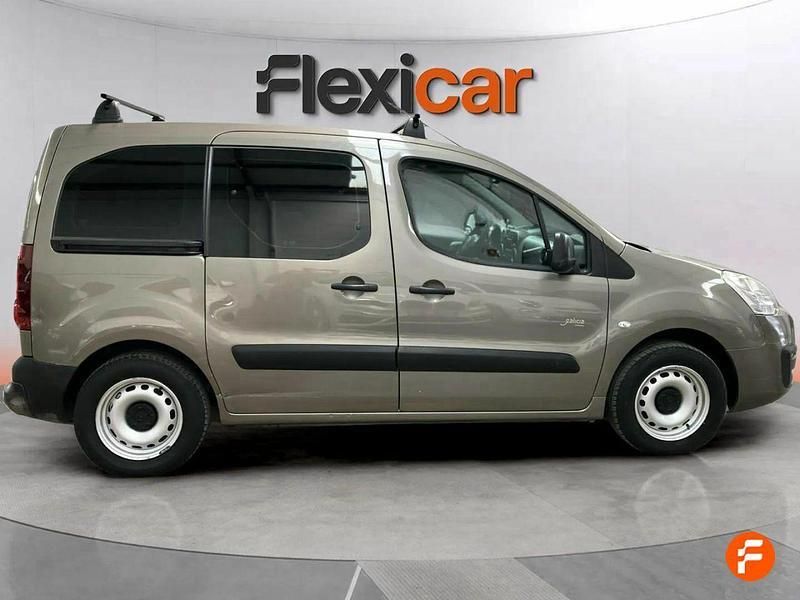 Usado Citroën Berlingo Feel 100 CV (73 kW) 2017 Marrón Monovolumen